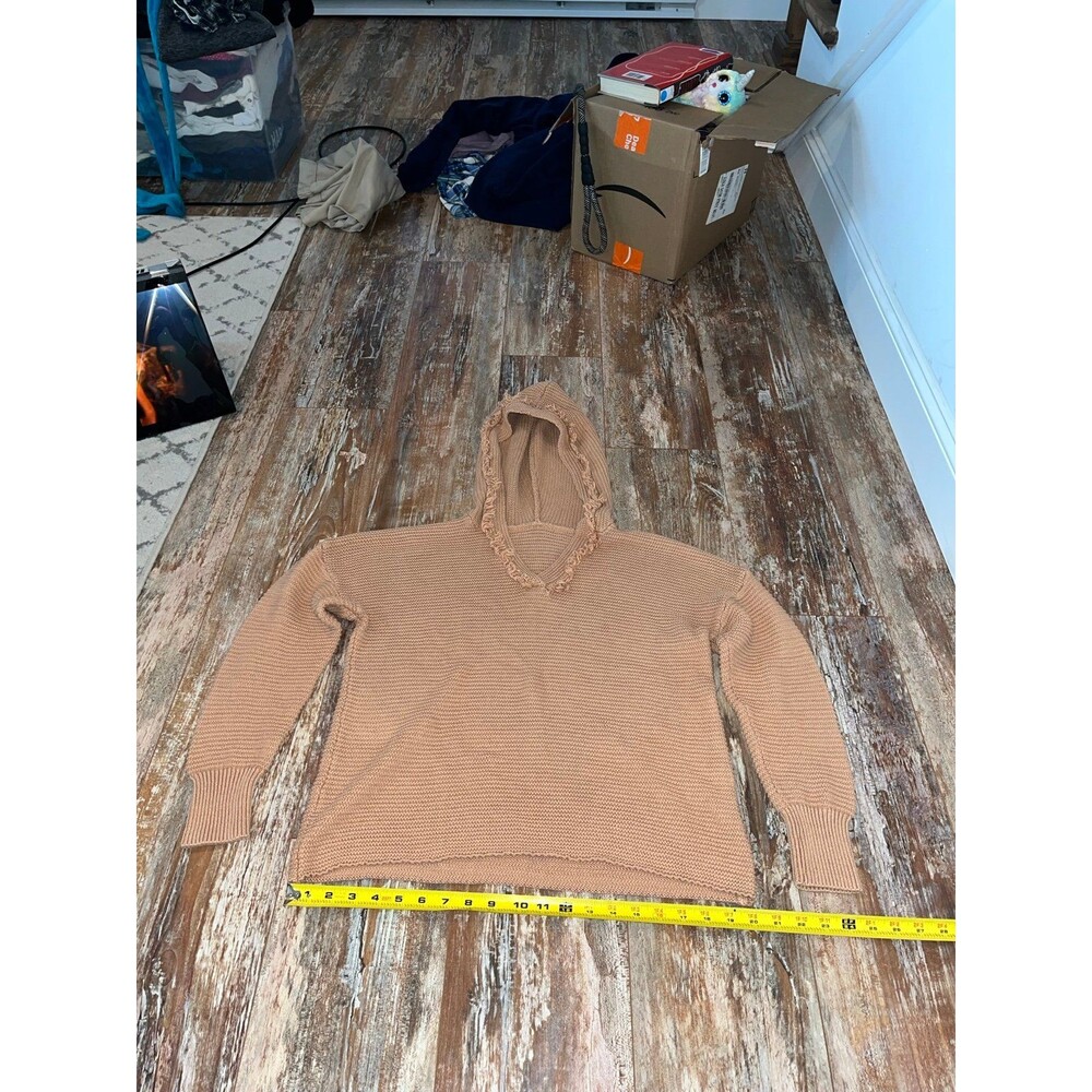 Women’s Beige Hoodie Size Medium